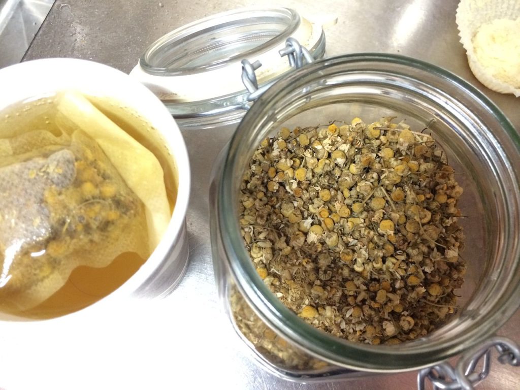 loose_leaf_chamomile_tea